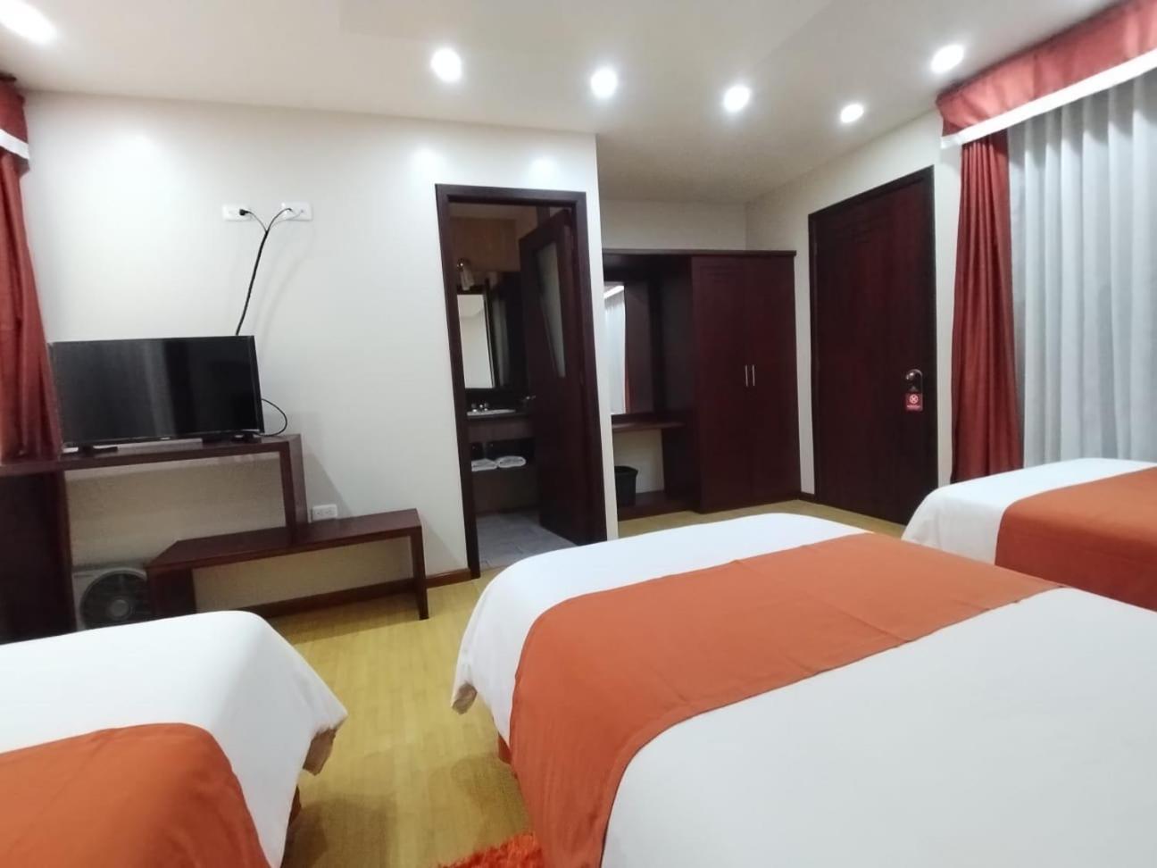 Luxor Plaza H&S Hotel San Francisco de Borja Buitenkant foto