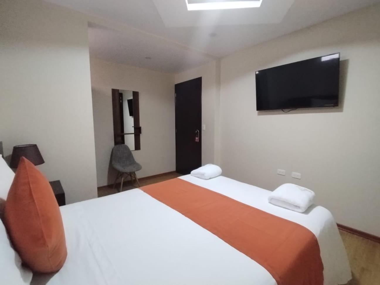 Luxor Plaza H&S Hotel San Francisco de Borja Buitenkant foto